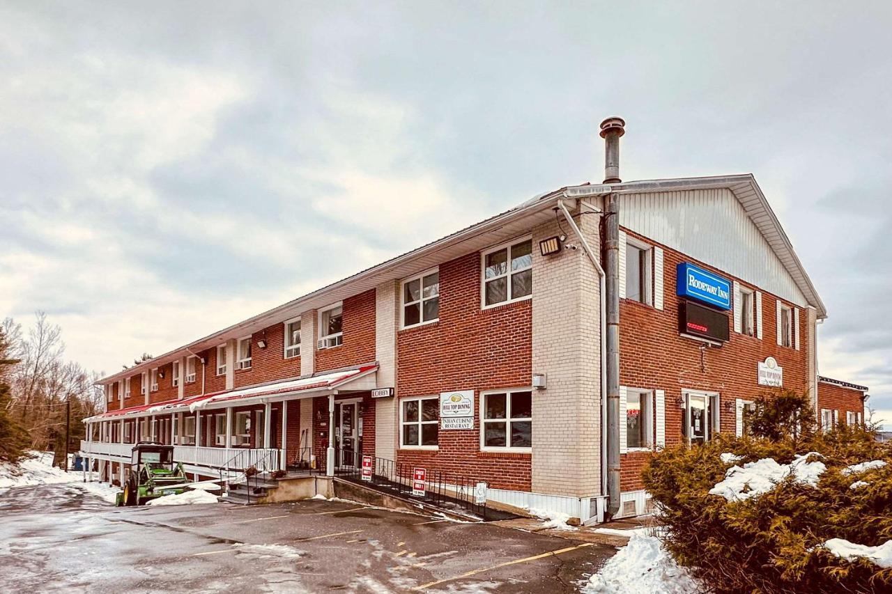 Rodeway Inn Woodstock Exterior photo